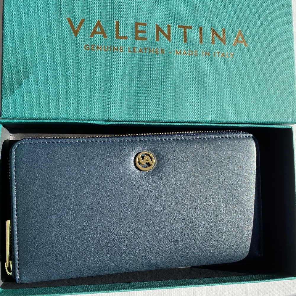 Valentina Blue Genuine Leather Zipper Pocket Wallet